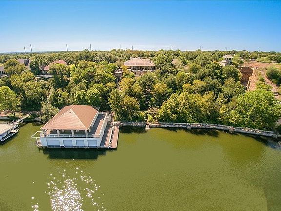 2nd image of 7004 Arbor Bluff Ct