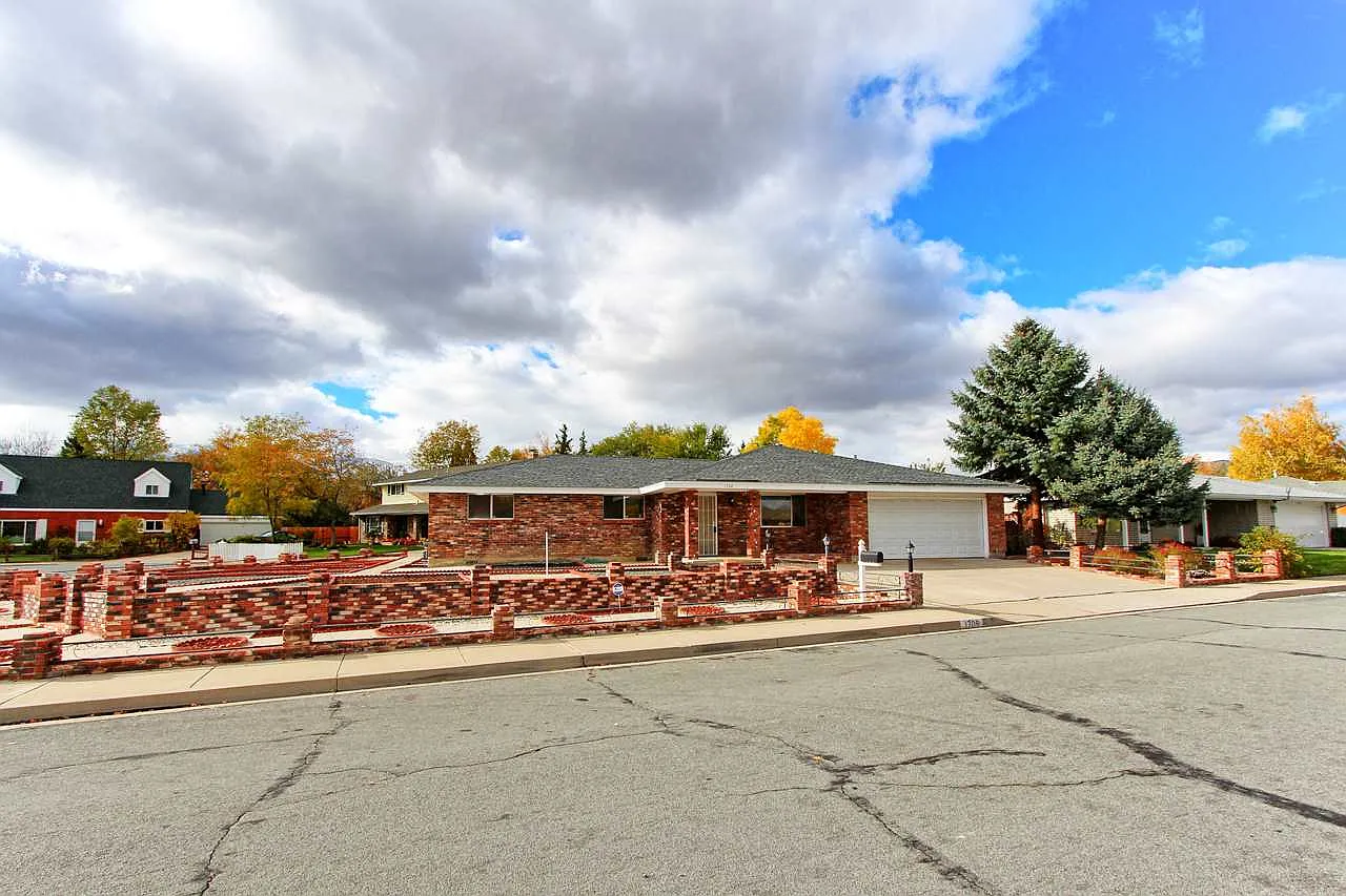 1708 Hamilton Ave photo 1