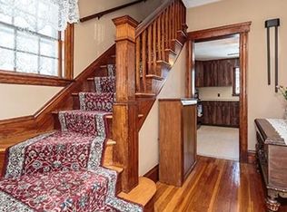 27 Dover St, Medford, MA 02155
