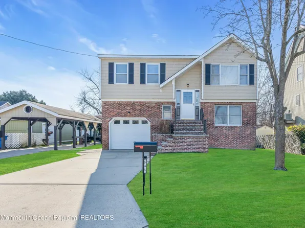 306 Cherry Street, Belford, NJ 07718