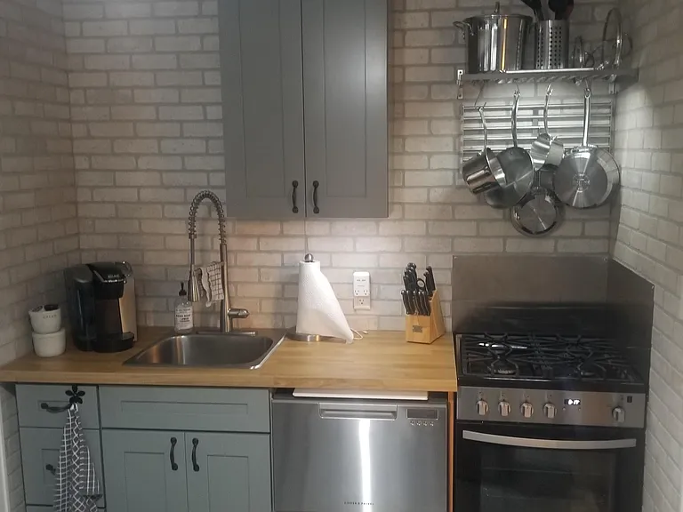 Newer appliances with dishwasher!