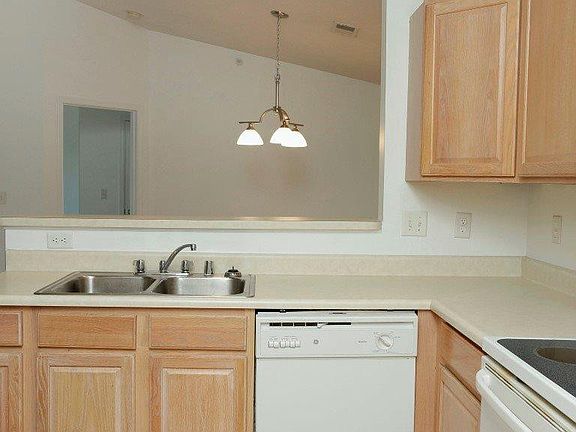4th image of 600 Vincent Way APT 4304