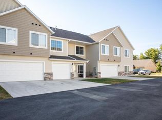 5303 Supalla Ct NW, Rochester, MN 55901