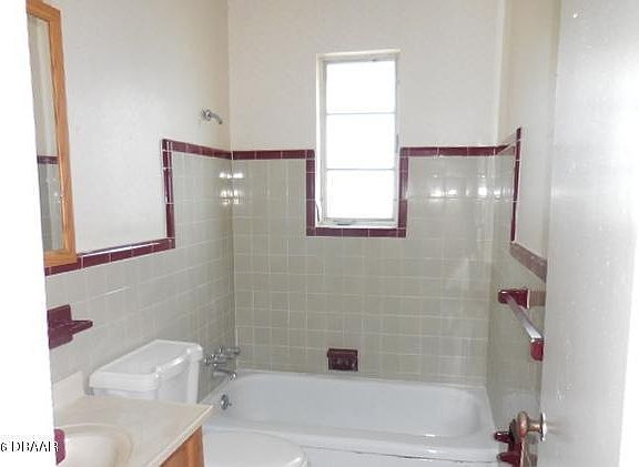 3rd image of 539 Miriam Ave
