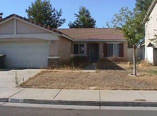1235 Autumnwood Ln, Perris, CA 92571