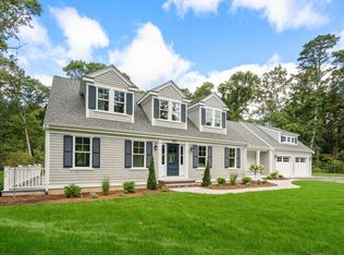 182 Hooppole Rd, Mashpee, MA 02649