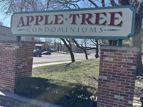 1151 Appleseed Ln APT D, Saint Louis, MO 63132