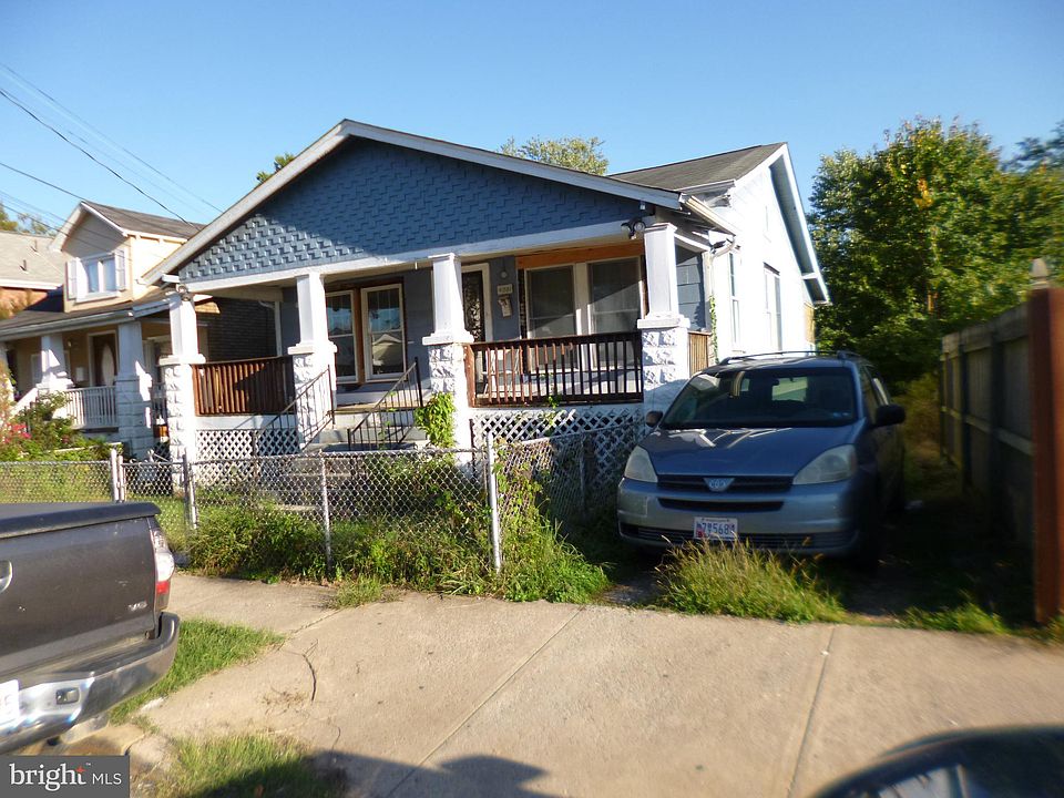 2nd image of 4301 Newton St