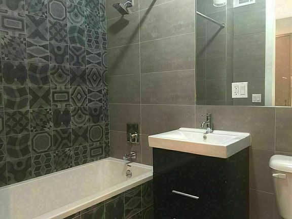 4th image of 1145 Greene Ave #1FF