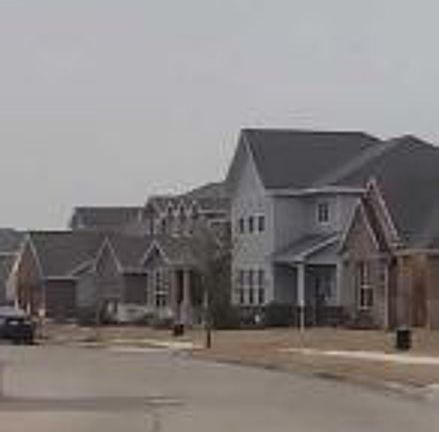 Exterior Neighborhood (street photo)