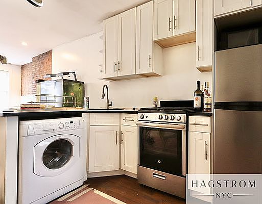 3rd image of 350 Broadway #2L