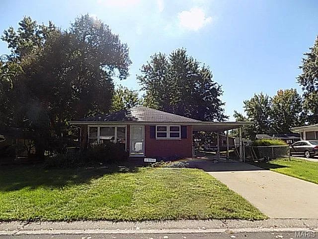 616 Montclaire Ave photo 1