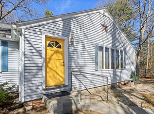 216 Hampstead Rd, Derry, NH 03038