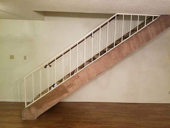 4th image of 2214 Capitan Dr APT C