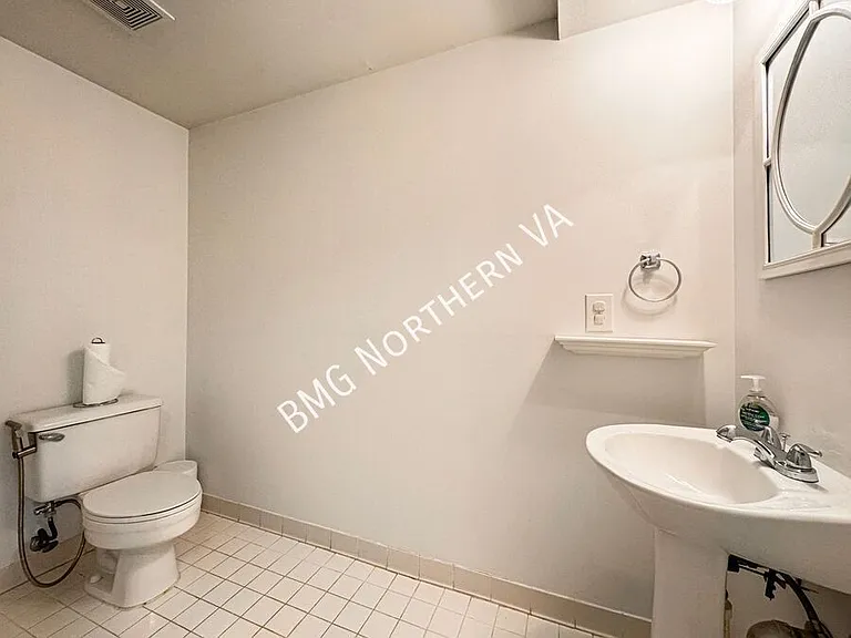 43003 Golf View Dr — Photo 32