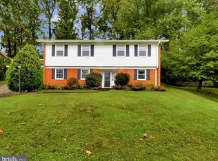 6807 Capstan Dr, Annandale, VA 22003