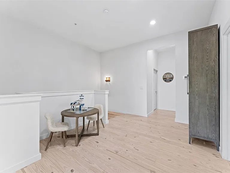 Lake Baldwin Ln — Photo 19