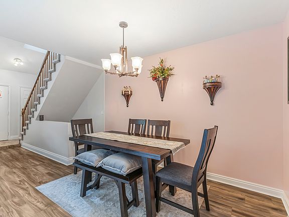 4th image of 771 E Shady Lake Dr