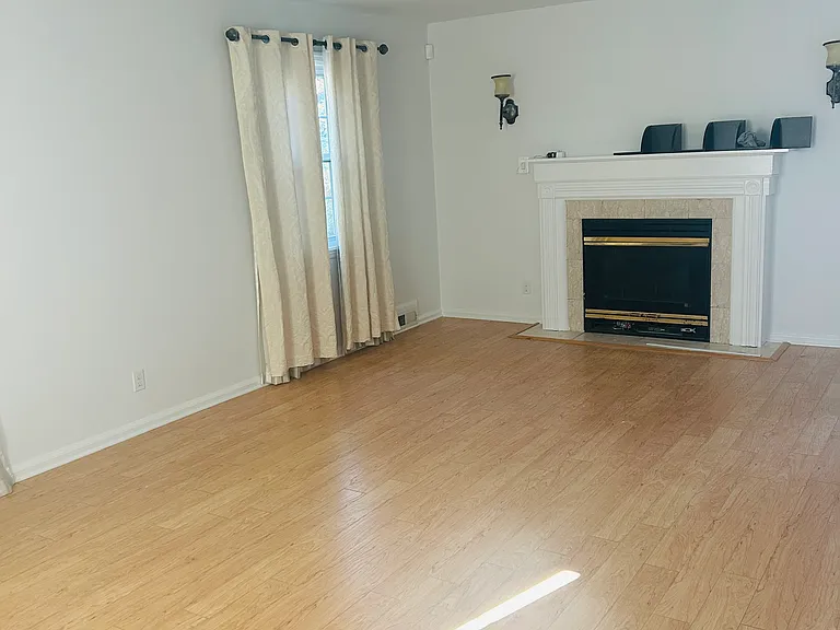 480 S Livingston Ave — Photo 40