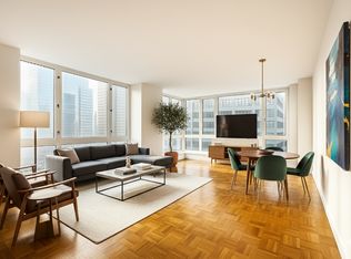 350 W 43rd St APT 20A, New York, NY 10036