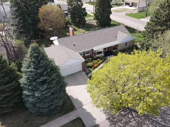 1001 Mitchell Blvd, Mitchell, SD 57301