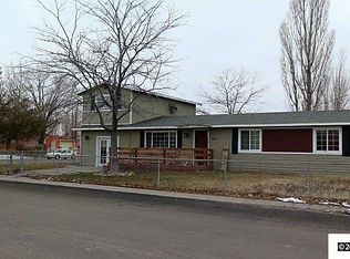 375 Elquist Dr, Battle Mountain, NV 89820