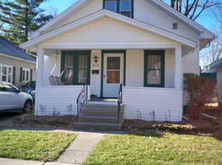 412 E Lincoln St, Grand Ledge, MI 48837