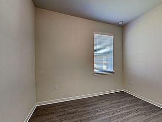 5th image of 2522 Dwyer Ln
