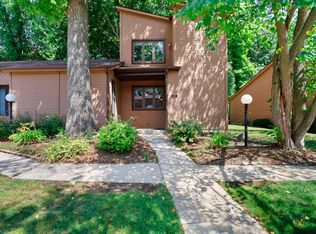 1718 Earthstone Dr, Valparaiso, IN 46383