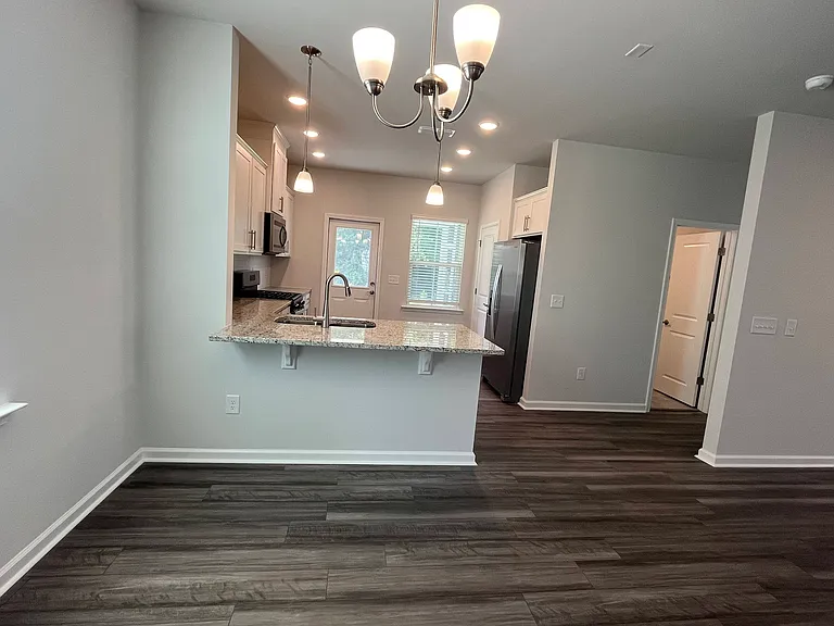 720 Branthurst Dr — Photo 7