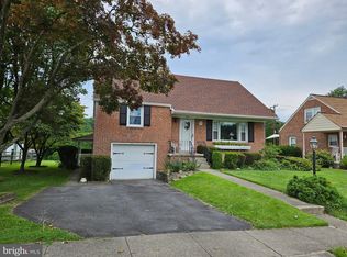 210 W 40th St, Reading, PA 19606