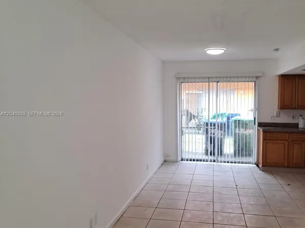 2560 NW 52nd Ave #C18, Fort Lauderdale, FL 33313
