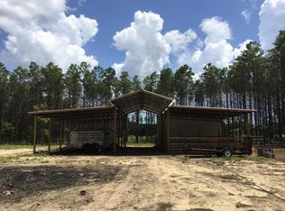 3025 Woodymarion Dr, Chipley, FL 32428