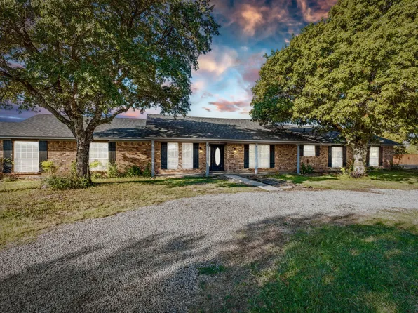 17187 University Dr, Forney, TX 75126