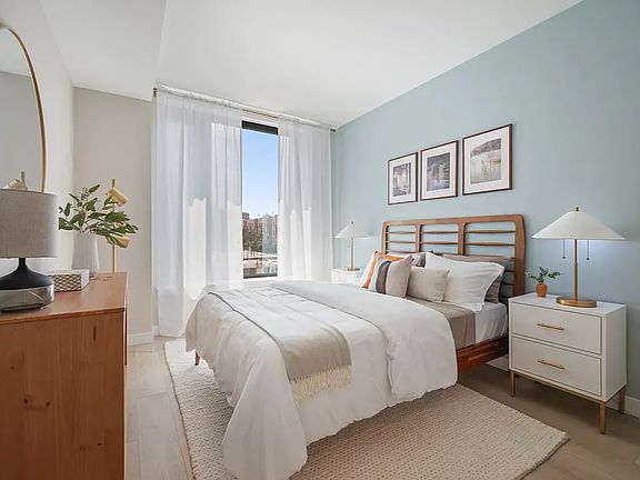4th image of 15310 88th Ave #630