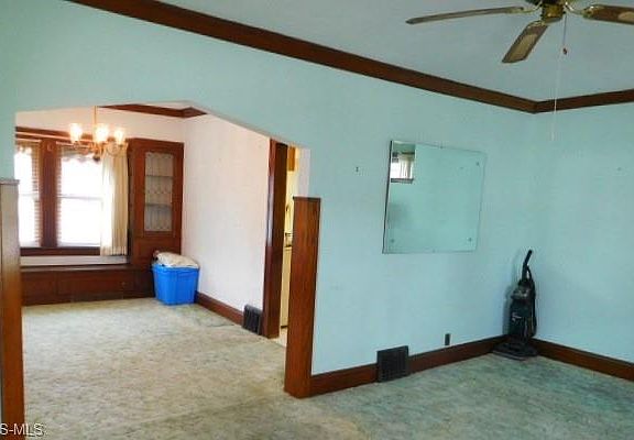4th image of 12223 Bethany Ave