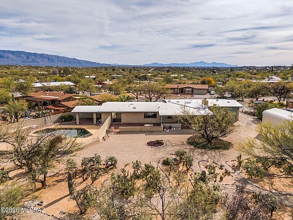 2nd image of 10211 E Rio De Oro Pl