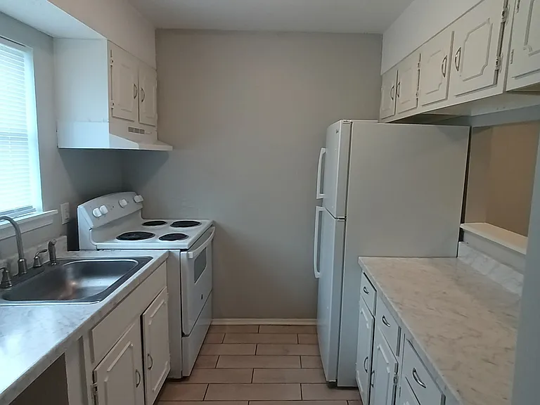 874 Old Hickory Blvd #C2 — Photo 2