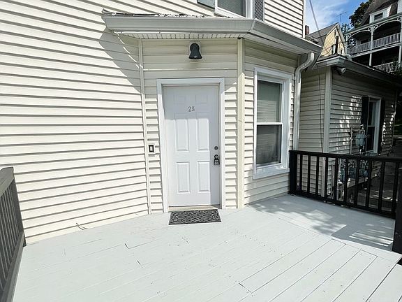 4th image of 102 S Broadway #2S
