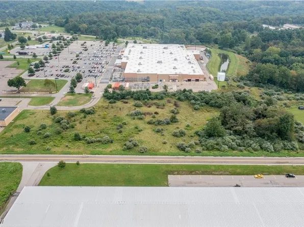 Park Dr, Weirton, WV 26062