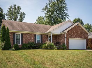 321 Shady Brook Ln, Louisville, KY 40229