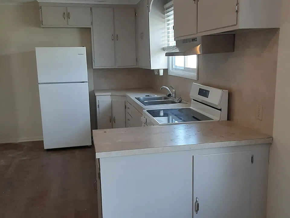 70 E Rush Apts Rd #C