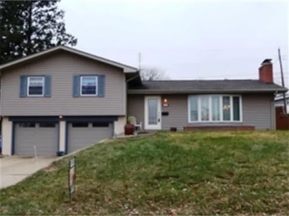 35 Eastmoreland Dr, Decatur, IL 62521