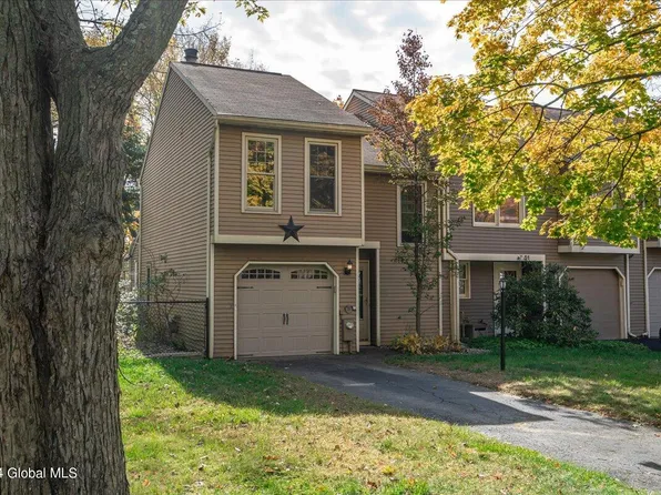 49 Carriage Road, Clifton Park, NY 12065