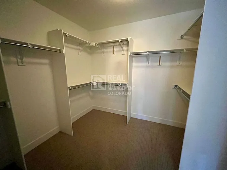 8811 Tranquil Knoll Ln — Photo 32