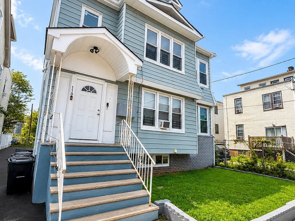 110 Goodwin Ave #2