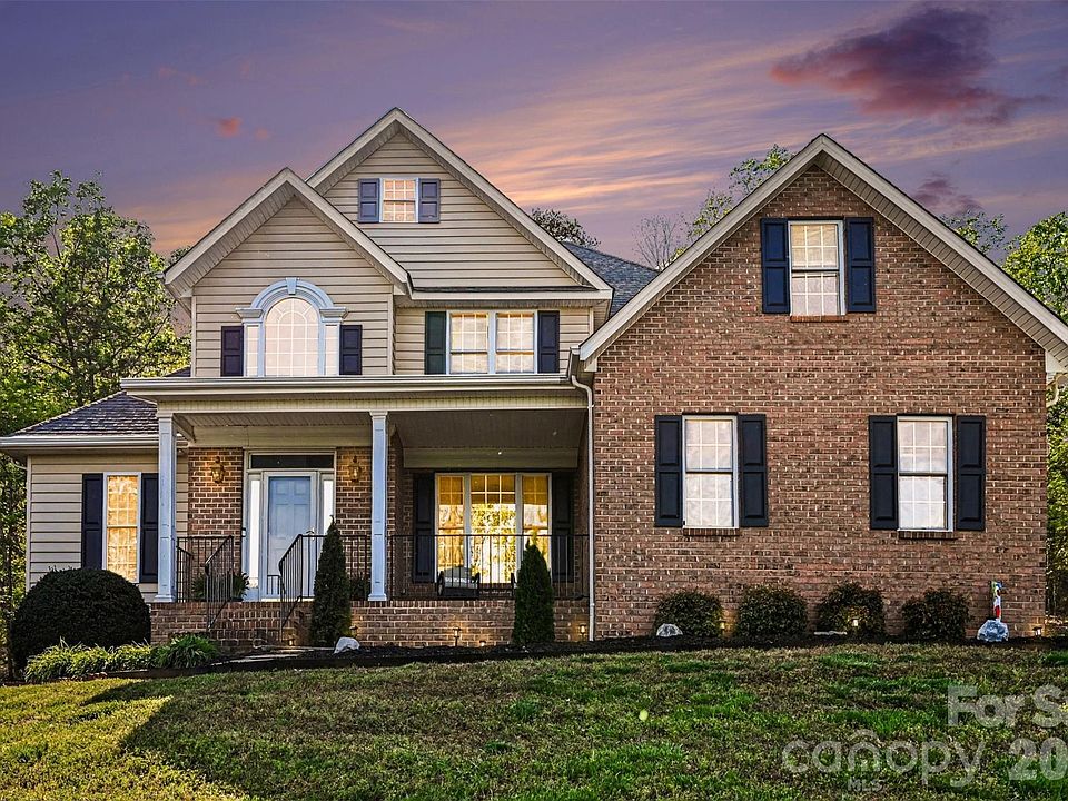1st image of 7940 Oakmont Ct
