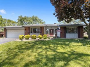 6024 Sherman Dr, Woodridge, IL
