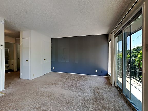 3rd image of 671 Vernon St #4122475