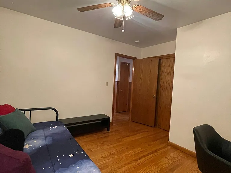 1501 W Foster Ave — Photo 21